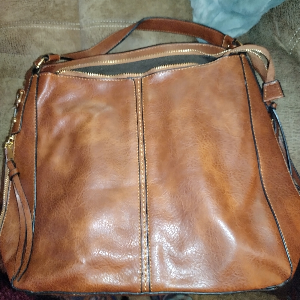 Large leather shoulder bag